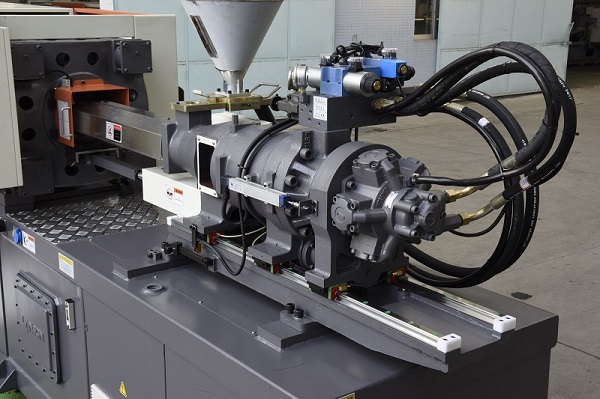 high speed injection unit of injection molding machine
