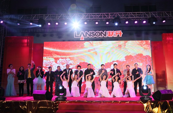 kutlamaları Lanson yeni yıl yayınlamak